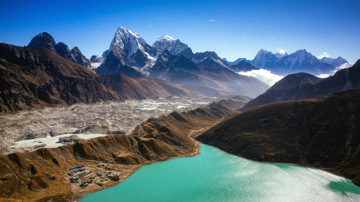 Himalayan trekking